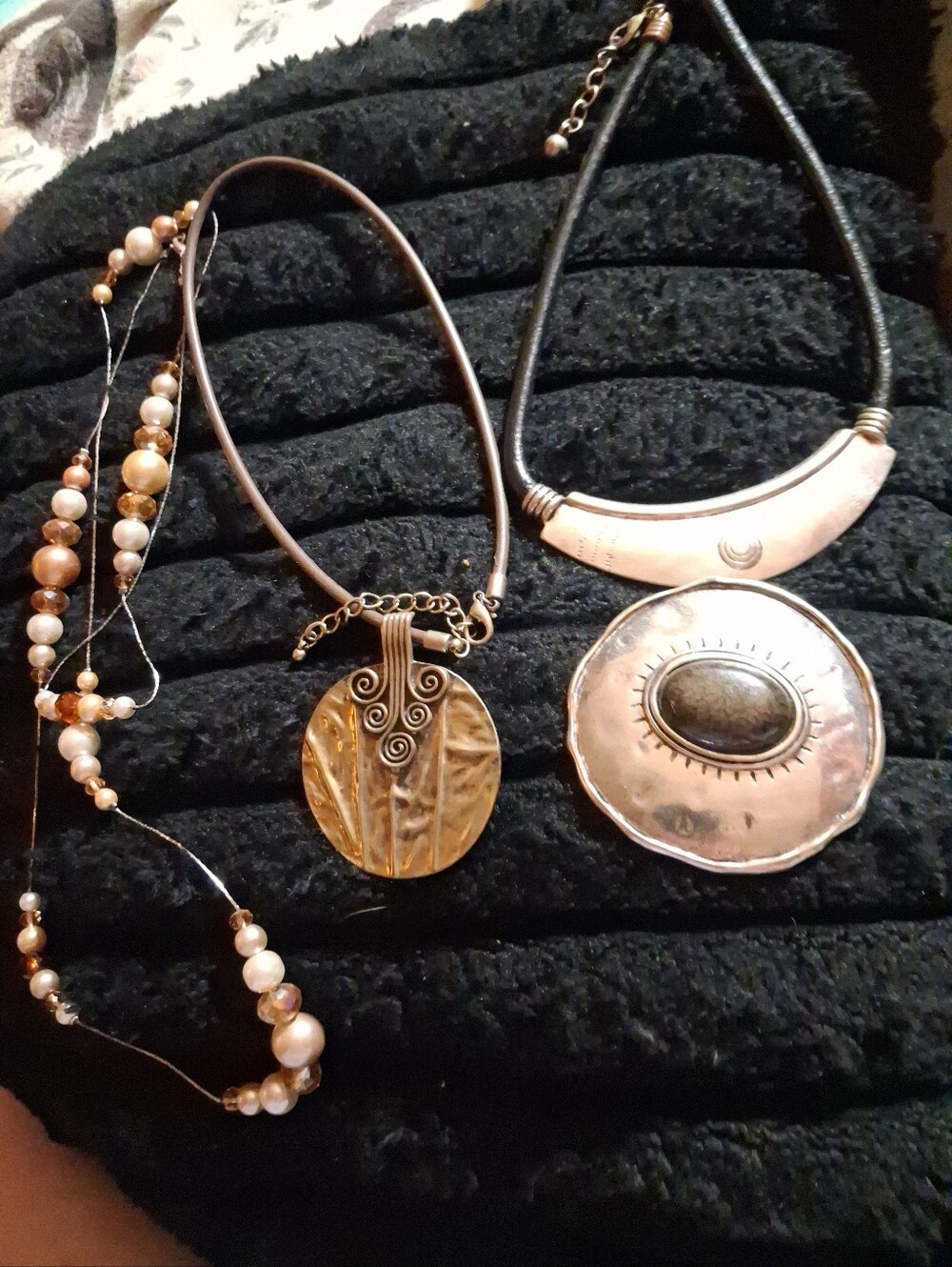 Women’s Mixed Metal Pendant Necklace Set in Rose Gold and Bronze
